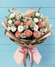 Букет цветов из:  Розы, Альстромерии и Лизиантусы в Яблоновском