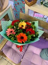 Букет цветов из:  Герберы, Хризантемы и Альстромерии #REPLACE_PRED# Яблоновском