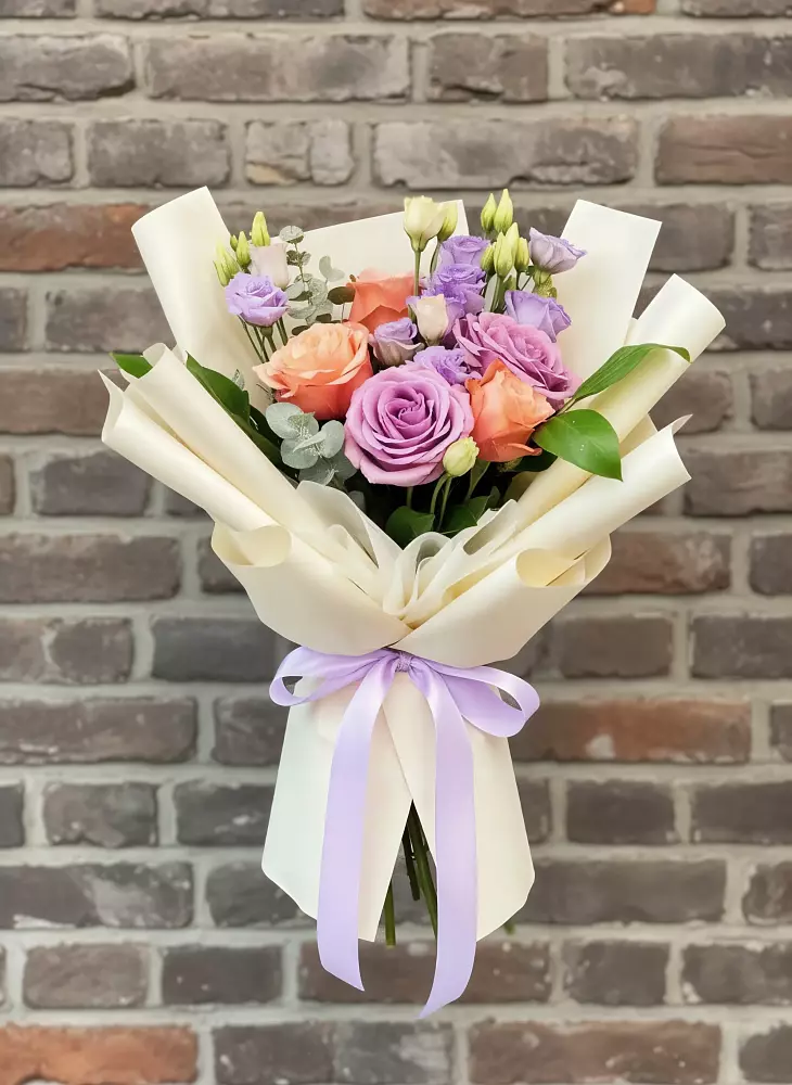 Букет цветов из: Лизиантусы и Розы в Яблоновском