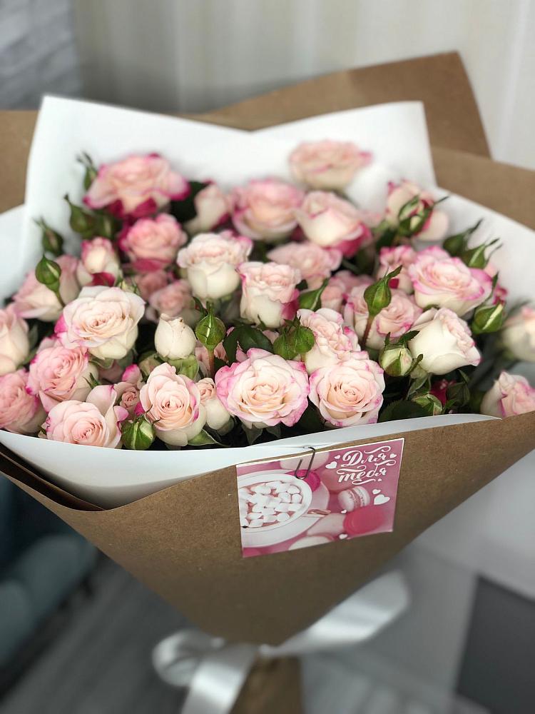 Букет цветов из: Розы в Яблоновском