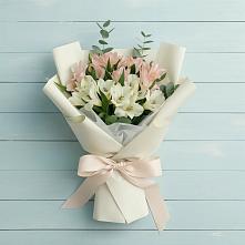 Букет цветов из:  Альстромерии в Яблоновском