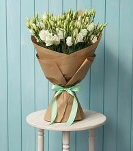 Букет цветов из:  Лизиантусы в Яблоновском