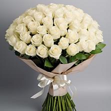 Букет 101 беля роза Белоснежка в Яблоновском