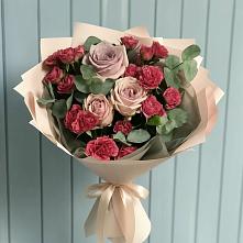 Букет цветов из:  Гвоздики и Розы в Яблоновском