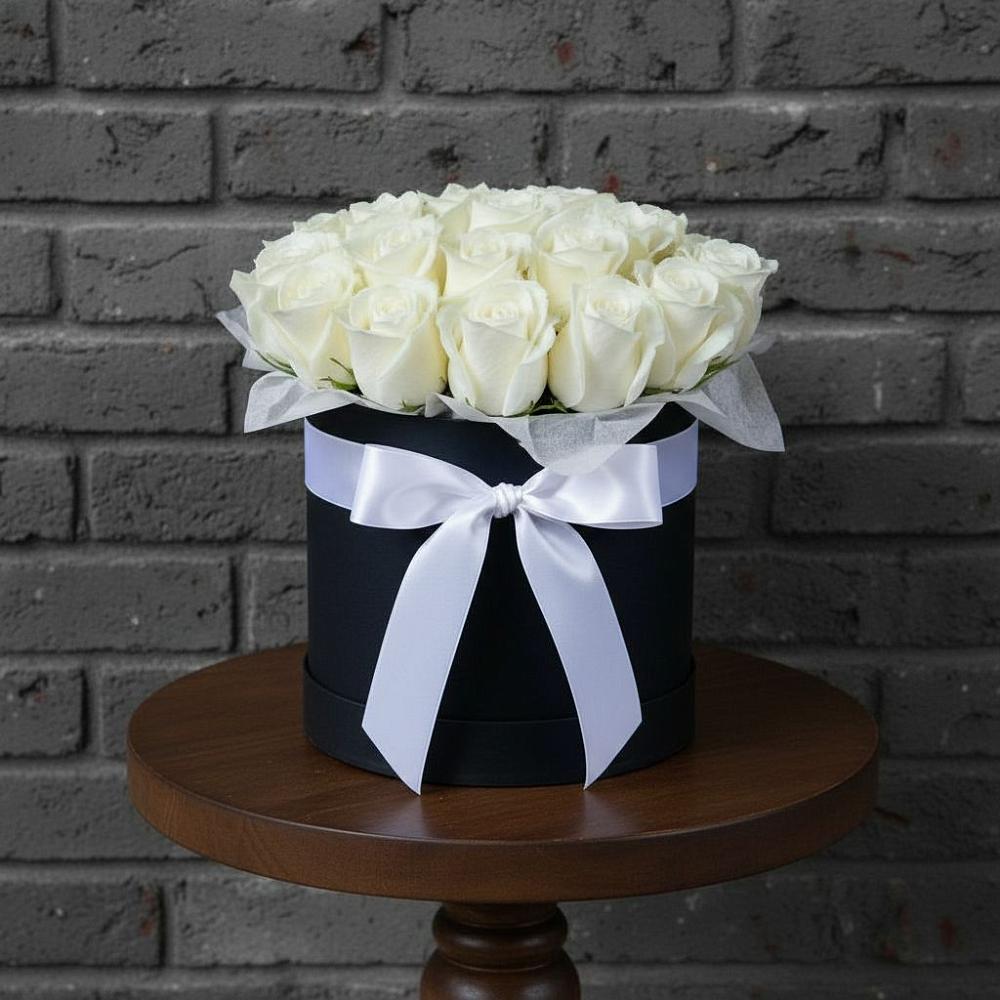 Цветочная композиция из Розы в шляпной коробке в Яблоновском