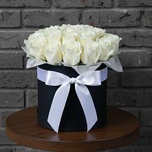 Цветочная композиция из Розы в шляпной коробке в Яблоновском