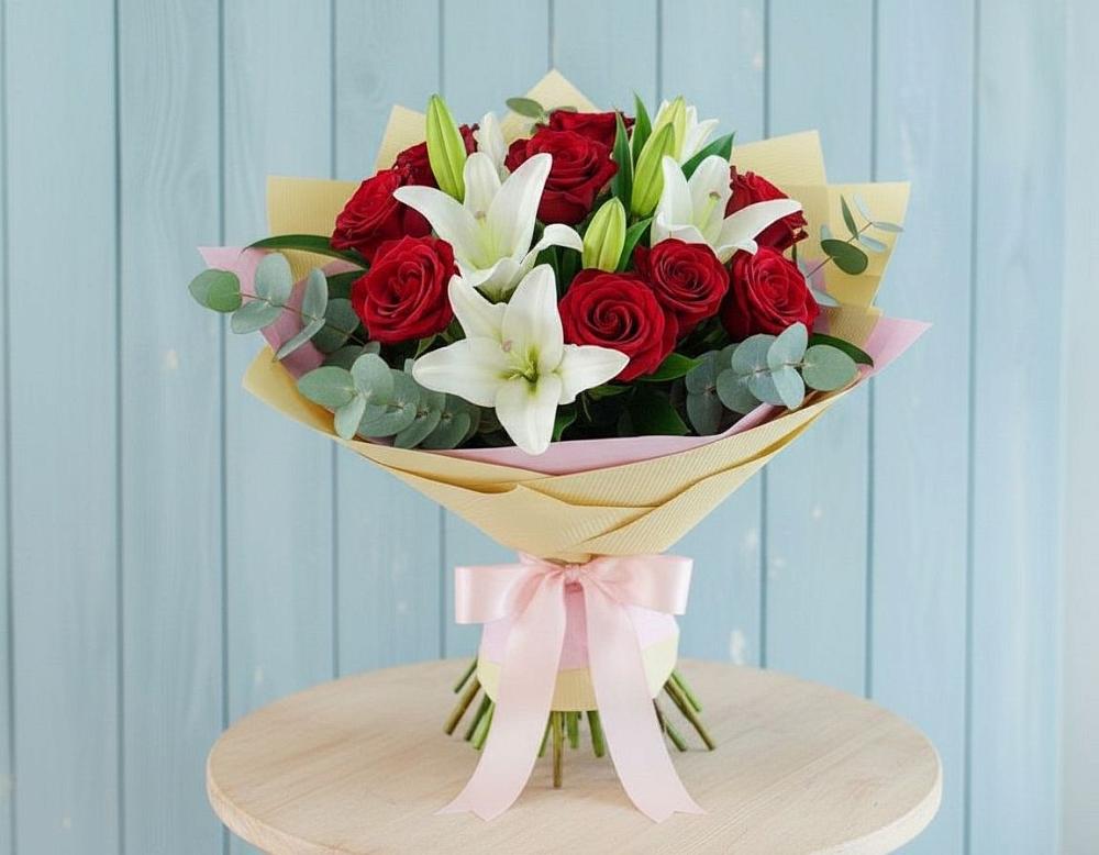 Букет цветов из: Лилии и Розы в Яблоновском
